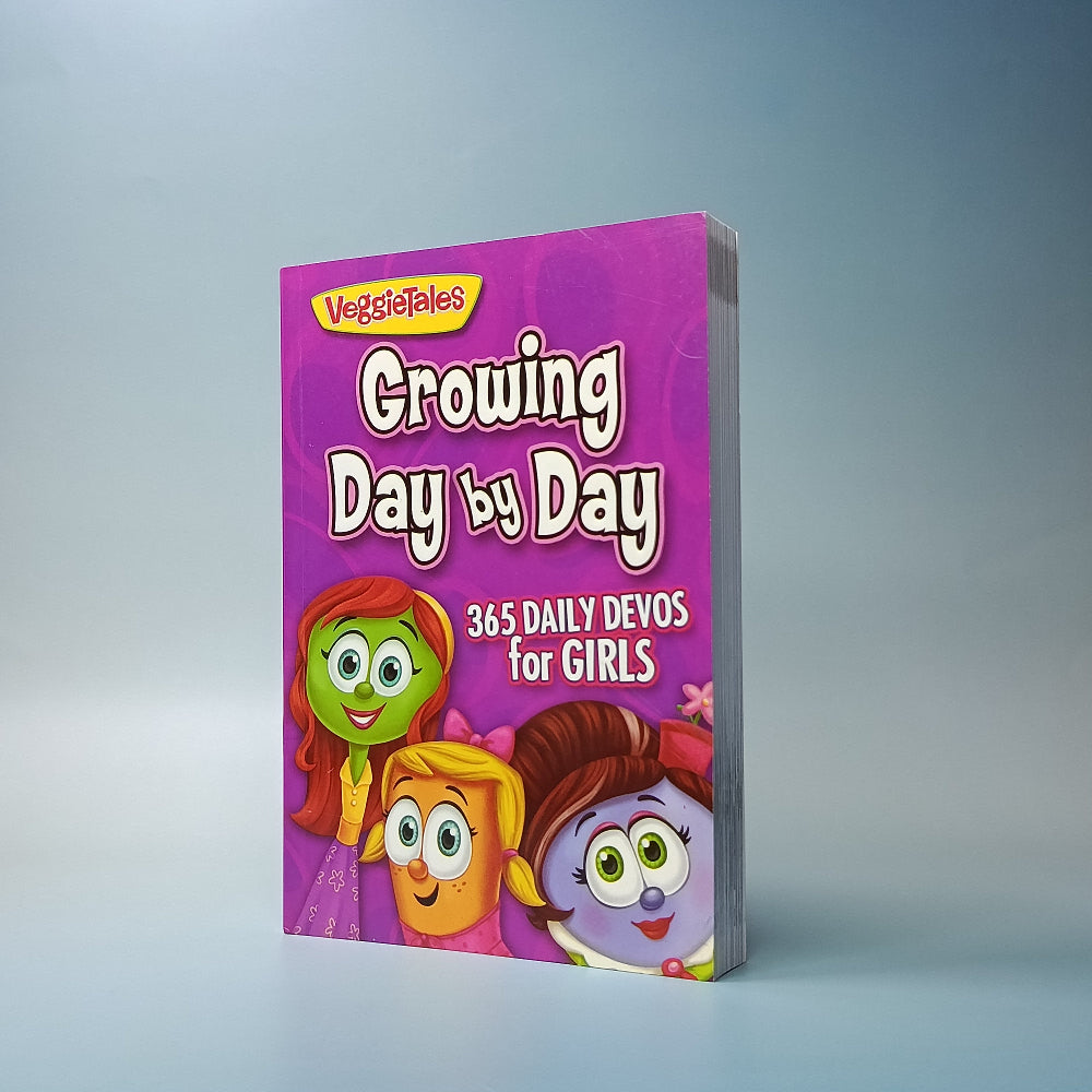 Veggietales - 365 Daily Devos: GROWING DAY BY DAY [for Kids]