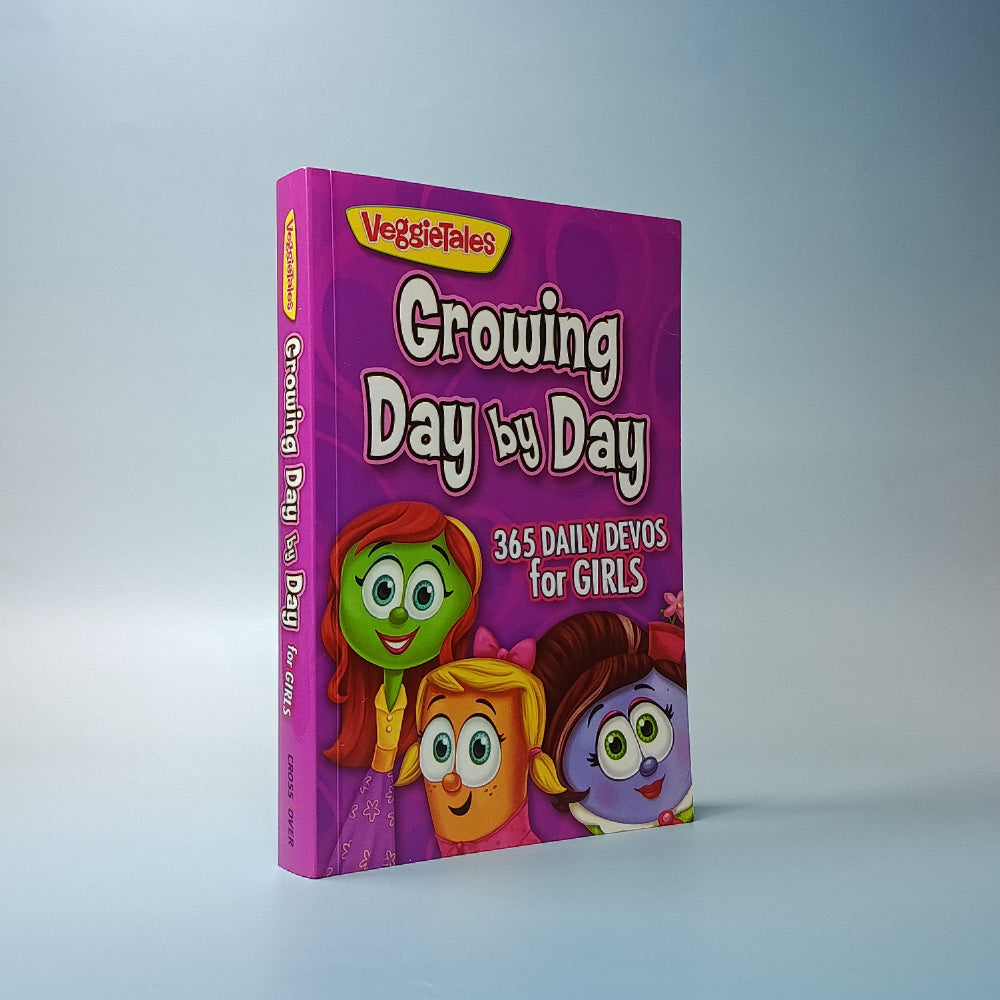 Veggietales - 365 Daily Devos: GROWING DAY BY DAY [for Kids]