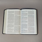 ESV Thinline Bible, Red Letter (Bonded Leather, Black)
